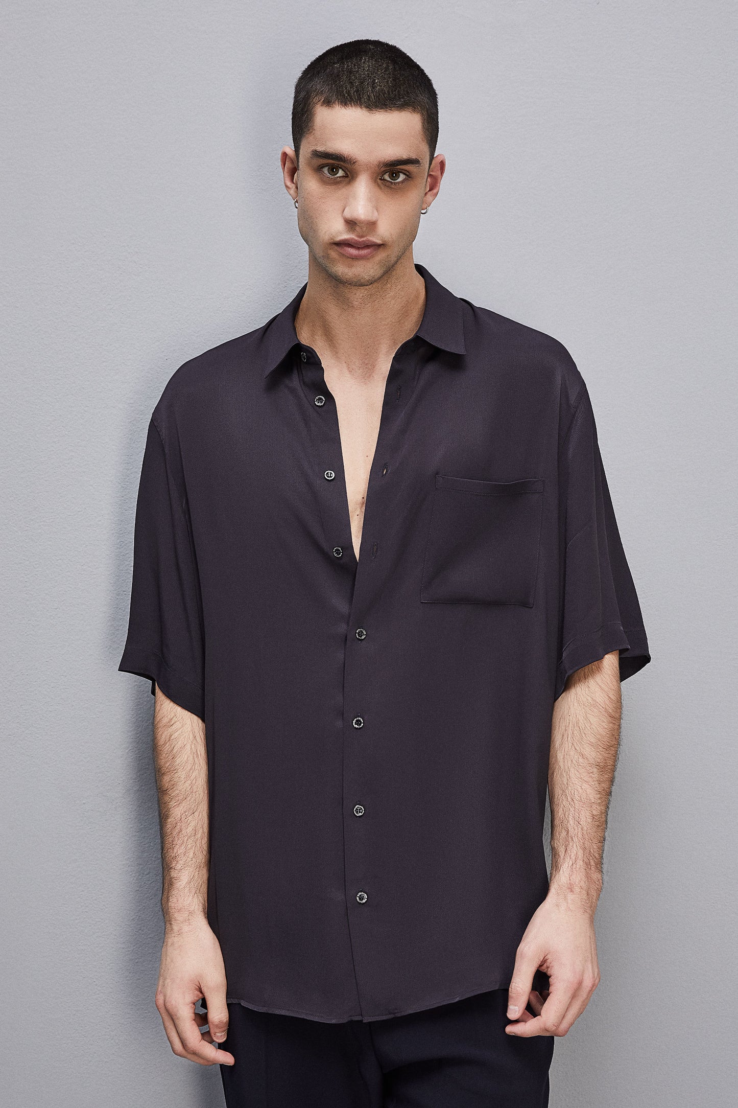 Short sleeve shirt in viscose twill