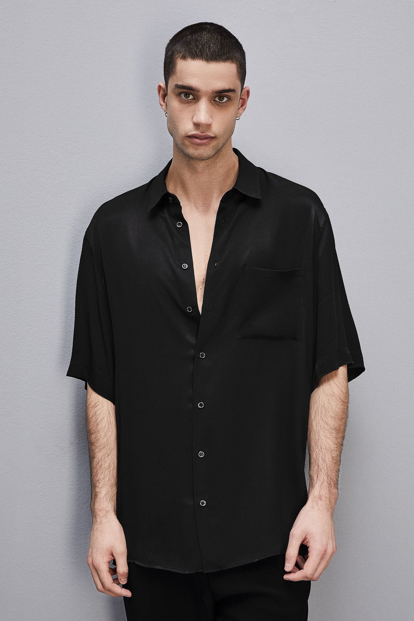 Short sleeve shirt in viscose twill